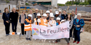 Pose de la première pierre!